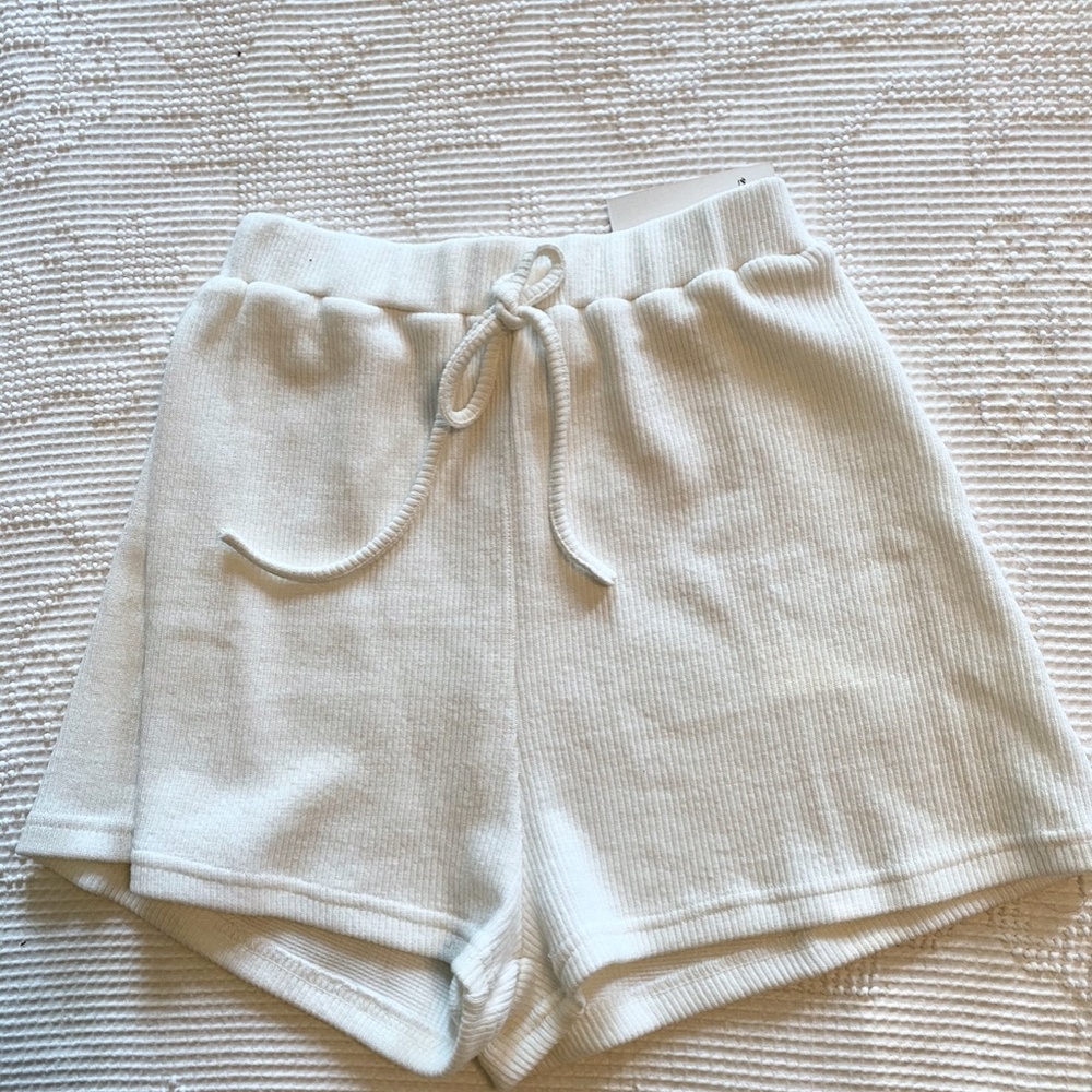 White Knit Lounge Shorts - Picture 4 of 6